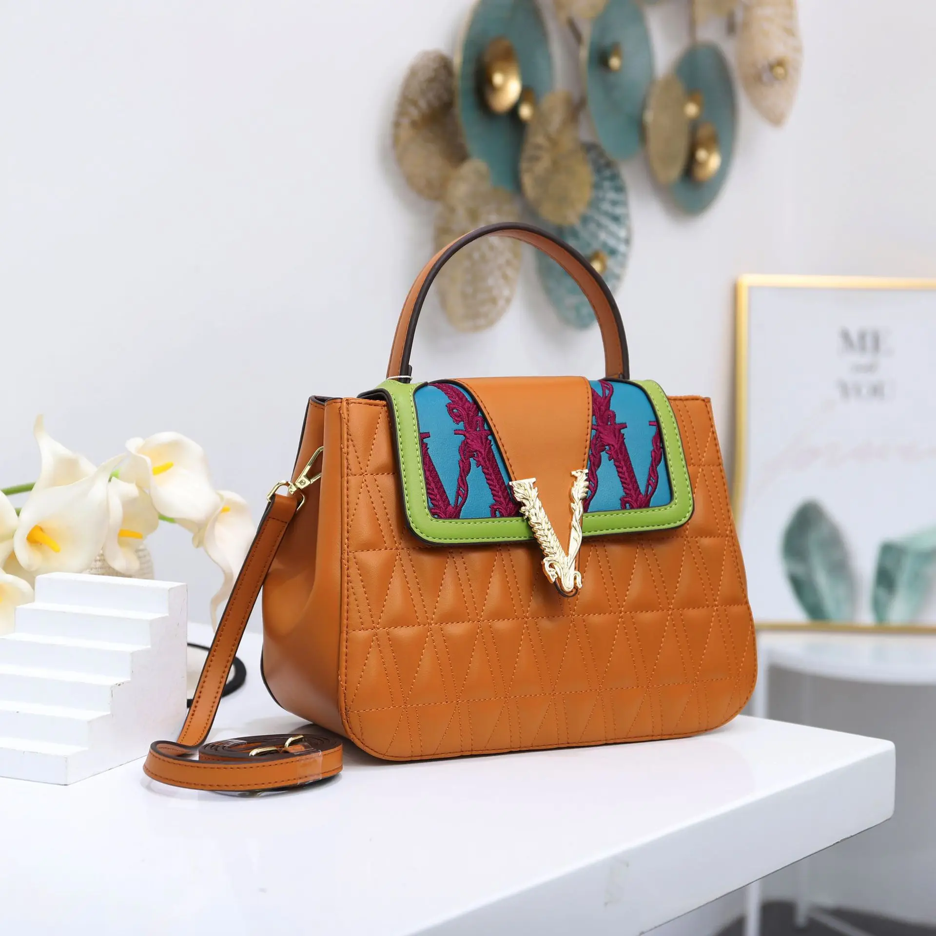 

2021 cross-border explosions fashion handbags contrast color bags portable slung luxury ladies bags foreign trade wholesale