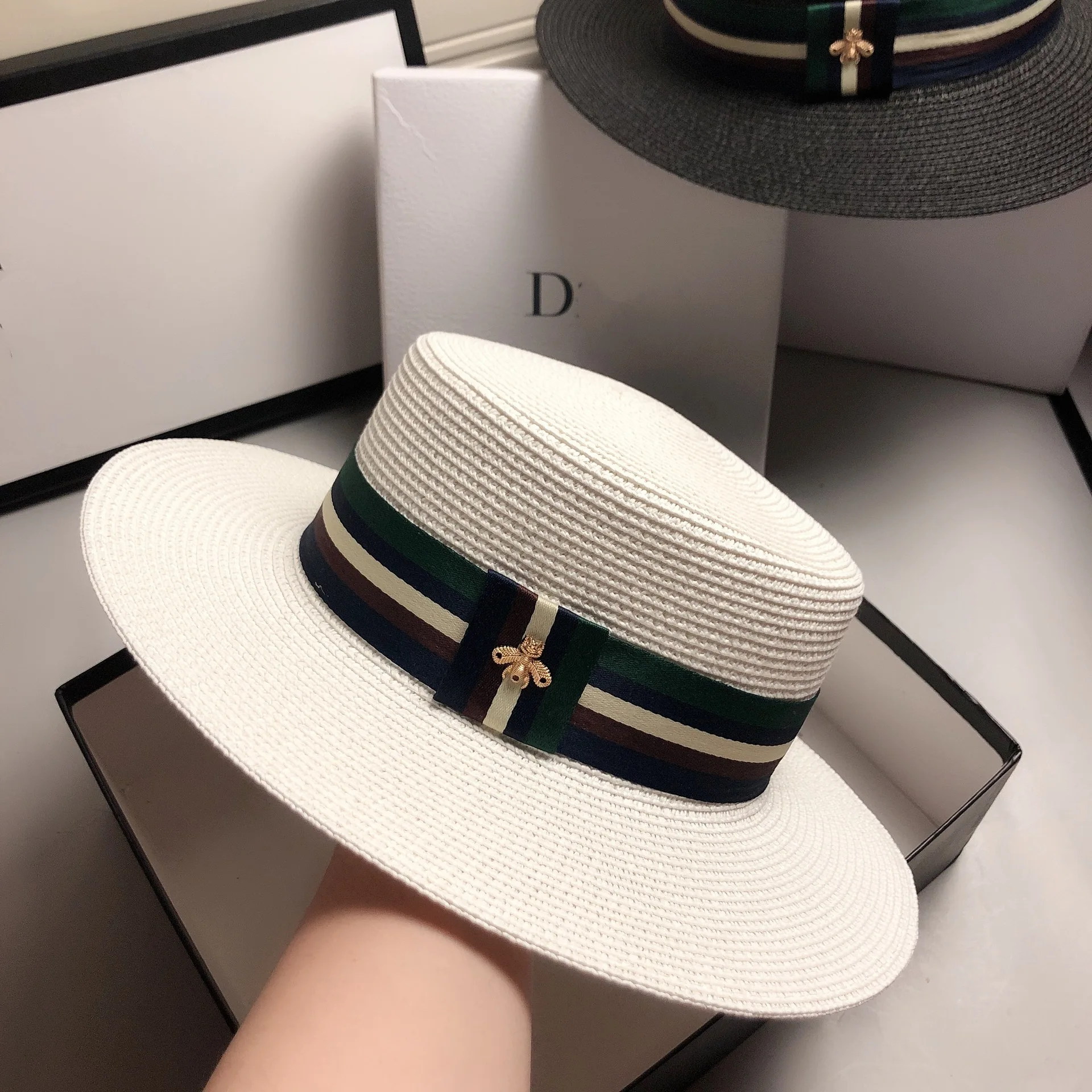 

New Summer Women's Boater Beach Hat Wide Side Female Casual Panama Hat Lady Classic Flat Bowknot Straw Sun Hat Women Fedora