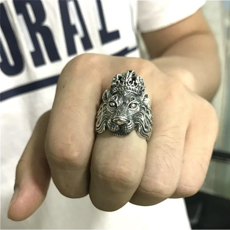 

Popular trendy gothic retro men's crown lion head domineering ring hip hop rock party accessories commemorative gift wholesale