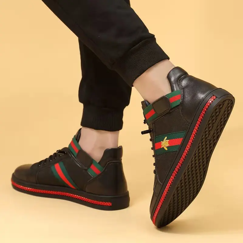 

Leather sneakers new fashion trend casual shoes all-match sneakers leather men's shoes autumn and winter warm men's shoes