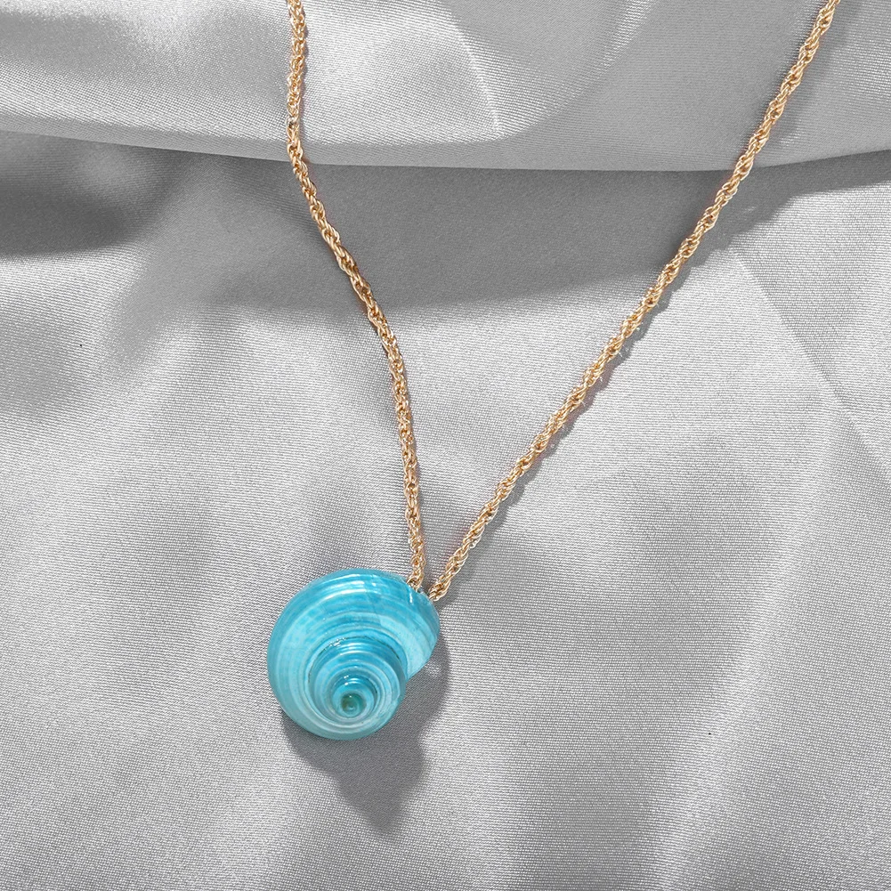 Женское ожерелье с подвеской в виде ракушек простое и красивое из синего цвета