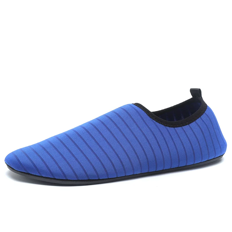 

Water sports shoes men and women swimming socks color summer beach sports shoes seaside sports shoes socks shoes