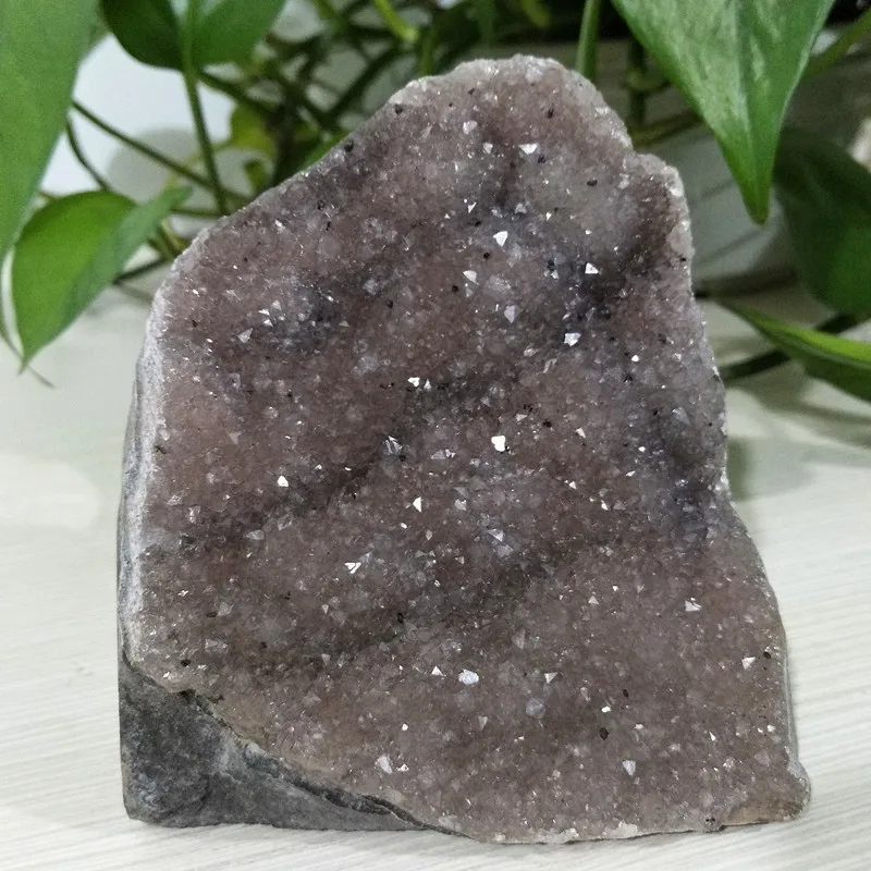 Натуральный камень цветной аметистовый геодезический кристалл кварцевый