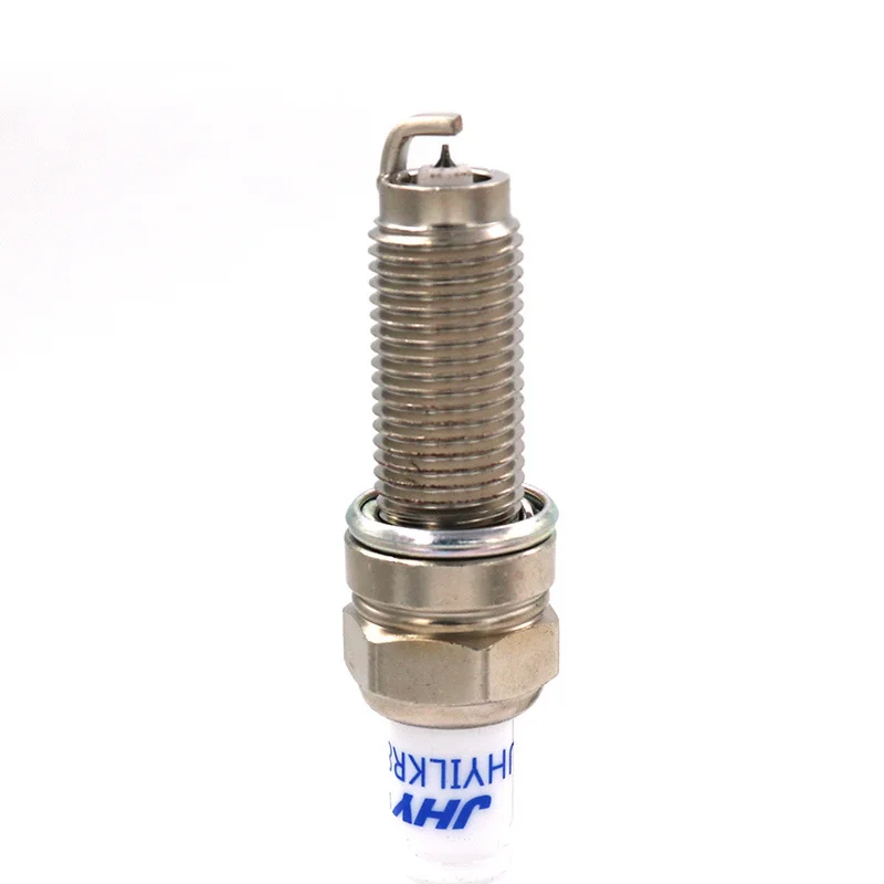 

4 Pcs platinum spark plug For Trumpchi 1.3T 1.5T 2.0T Emgrand 1.3T OEM ILKR8P8/92607