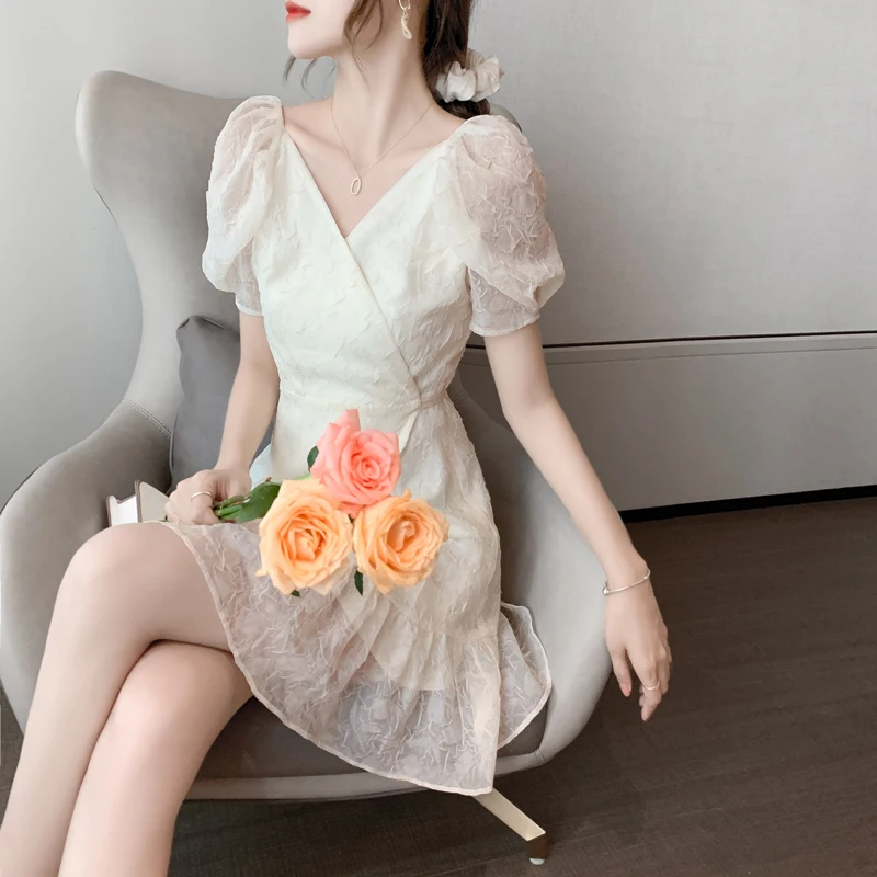 

COIGARSAM French Style Ruffles Women Mini dress New Summer Chiffon Short Puff Sleeve V-Neck Dresses Apricot 1131