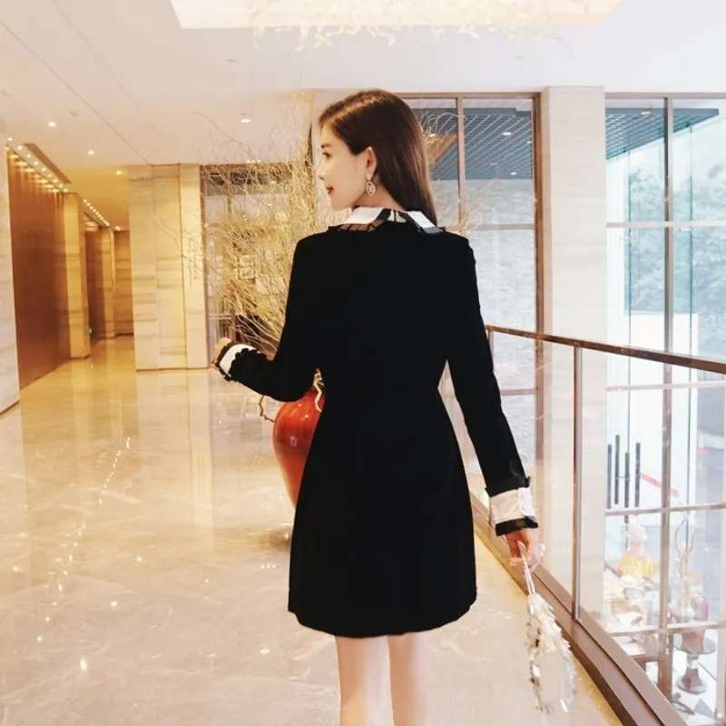 Женское бархатное платье-мини с длинным рукавом цветочной вышивкой | Женская