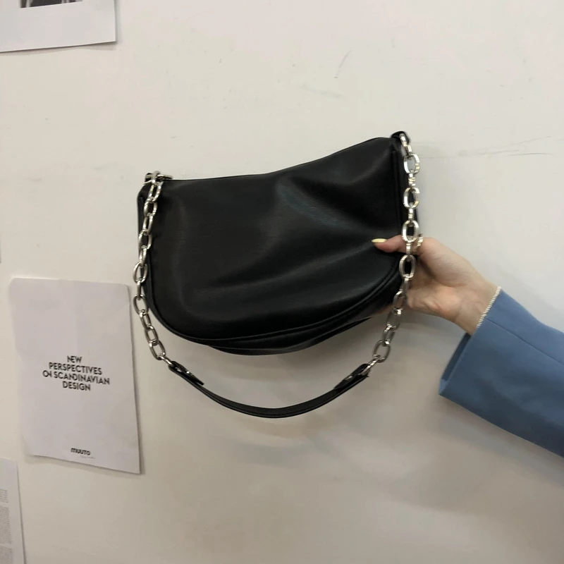 Сумка женская из искусственной кожи мягкая на молнии с цепочкой через плечо 2020