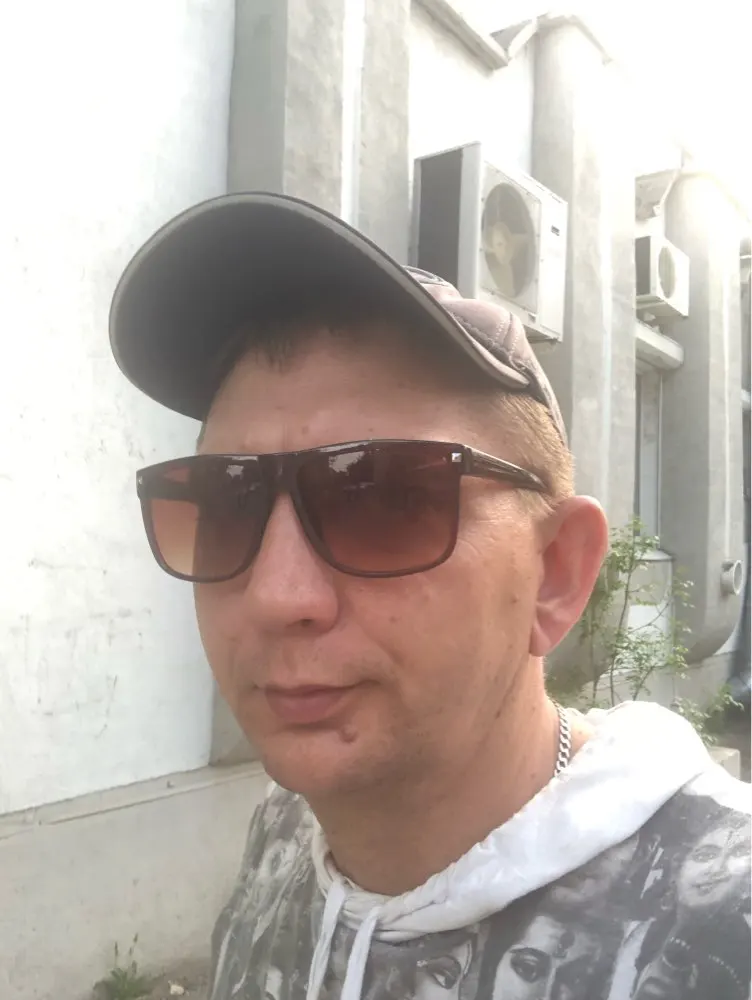 Солнцезащитные очки унисекс в стиле ретро с заклепками большие квадратные