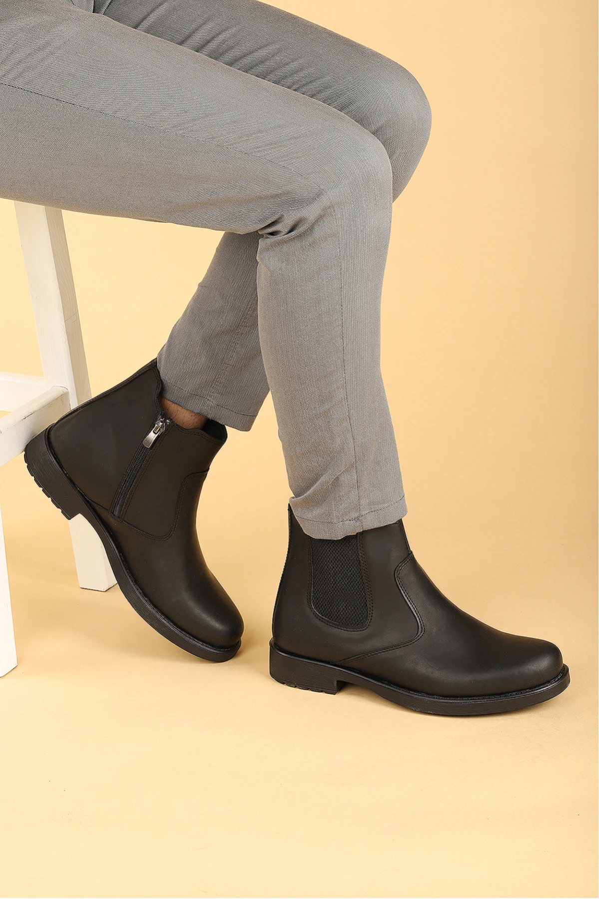 Мужские ботинки с меховой застежкой-молнией и подошвой 650 | Обувь