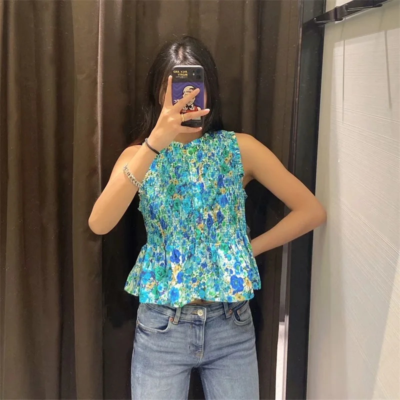 

TRAF Women 2021 Fashion Floral Print Ruffled Smocked Elastic Blouses Vintage Sleeveless Button-up Female Shirts Streetwear