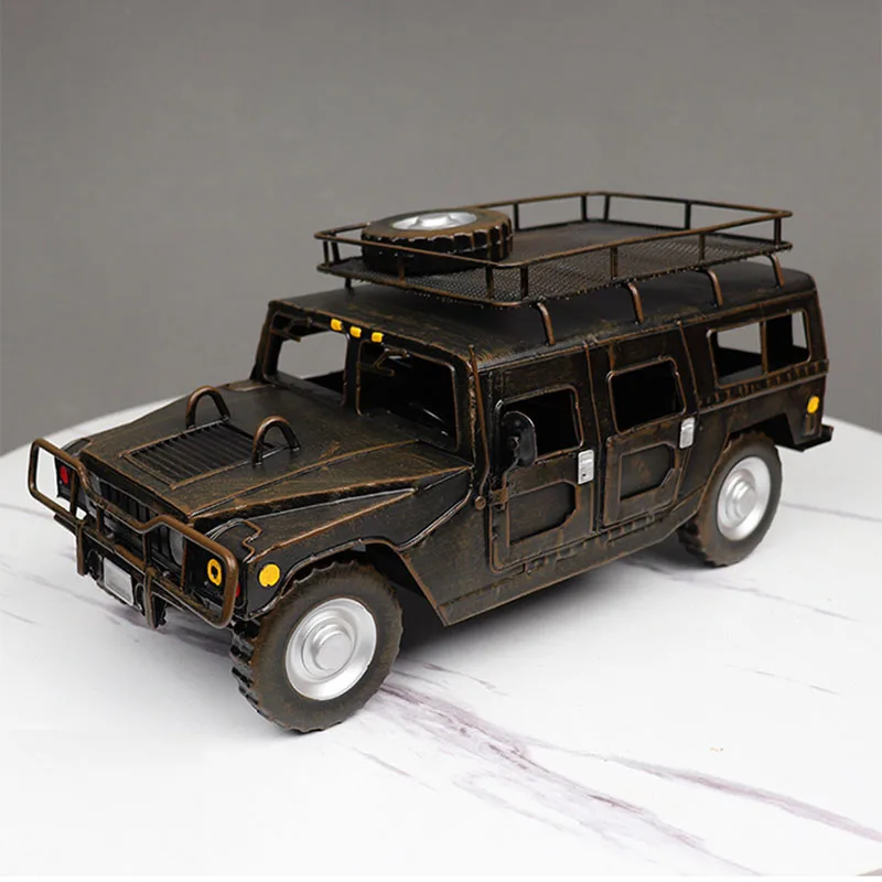 

Simulation Military Hummer SUV Diecast Iron Handicrafts Retro Nostalgia Bar Office Desktop Decoration Sculpture Gift