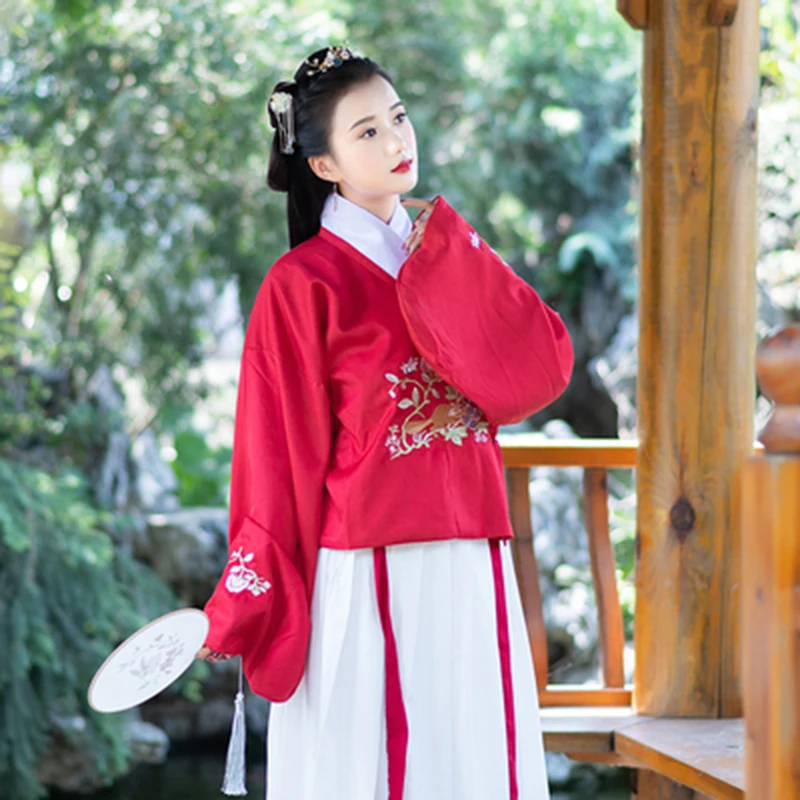 Костюм ханьфу для классических танцев с вышивкой Женский праздничный костюм