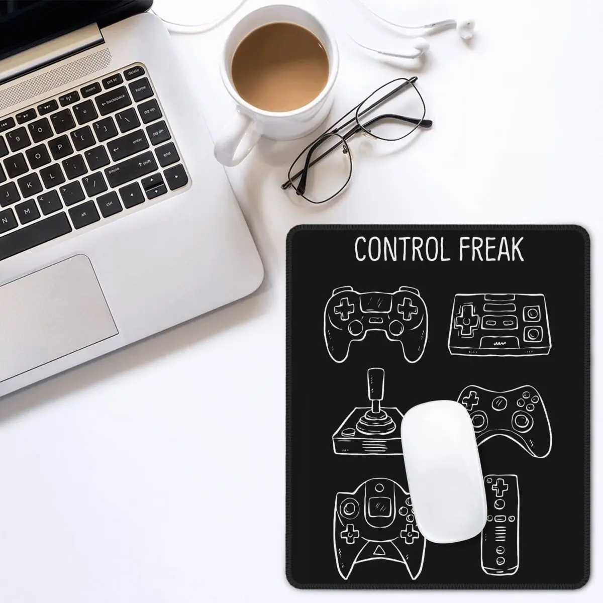 

Control Freak Video Game Controller Gaming Mouse Pad Gaming Player with Locking Edge Desk Mat Pads Rubber Office Home Deco Mat