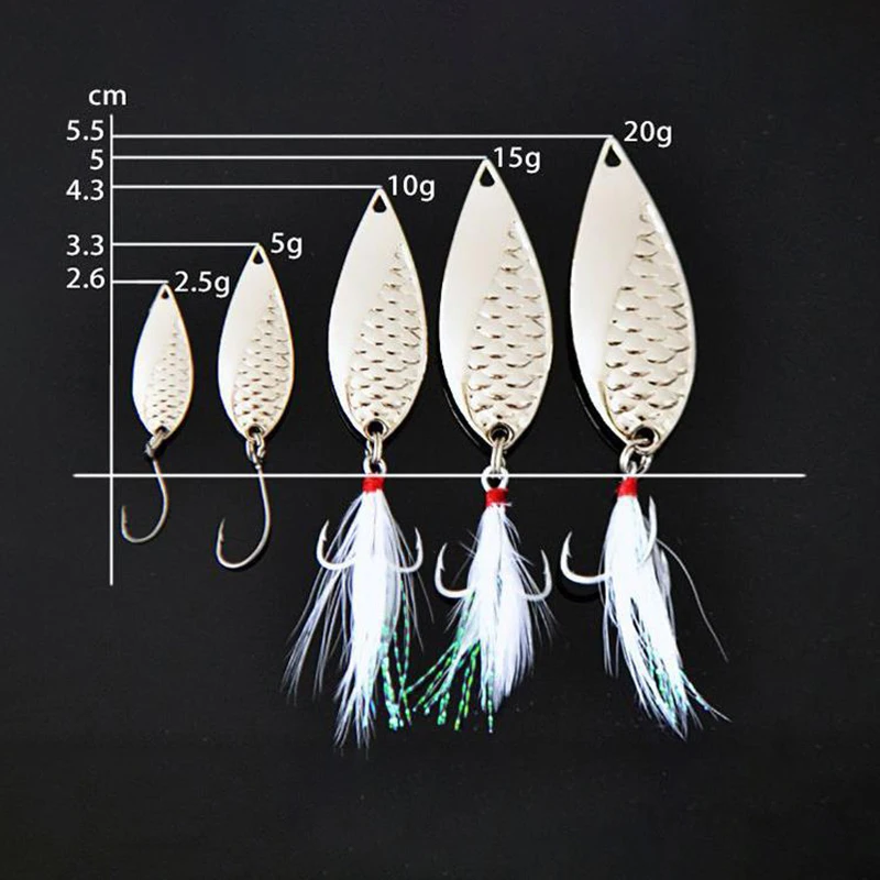 Жесткая блесна для спиннинга в виде змеи с металлическими блестками и тройным