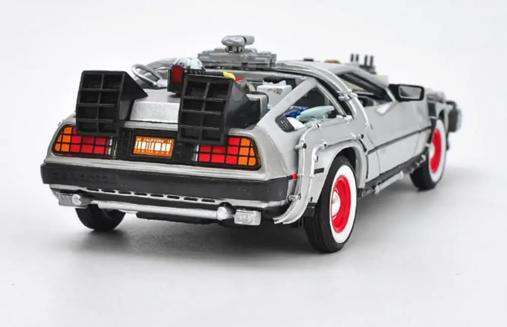 Welly 1/24 1:24 Назад в будущее 3 III DMC 12 машина времени Delorean литые модели игрушек для