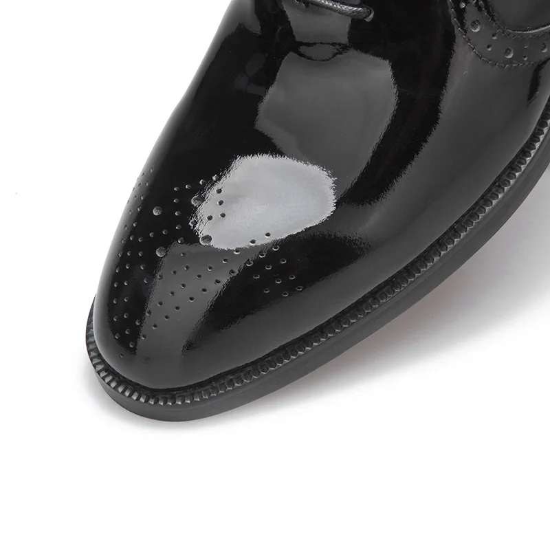 

QYFCIOUFU Mens Brogues Shoes genuine leather Oxfords Dress Shoes italian Formal Gents Suit Black Lace Up patent wedding shoe