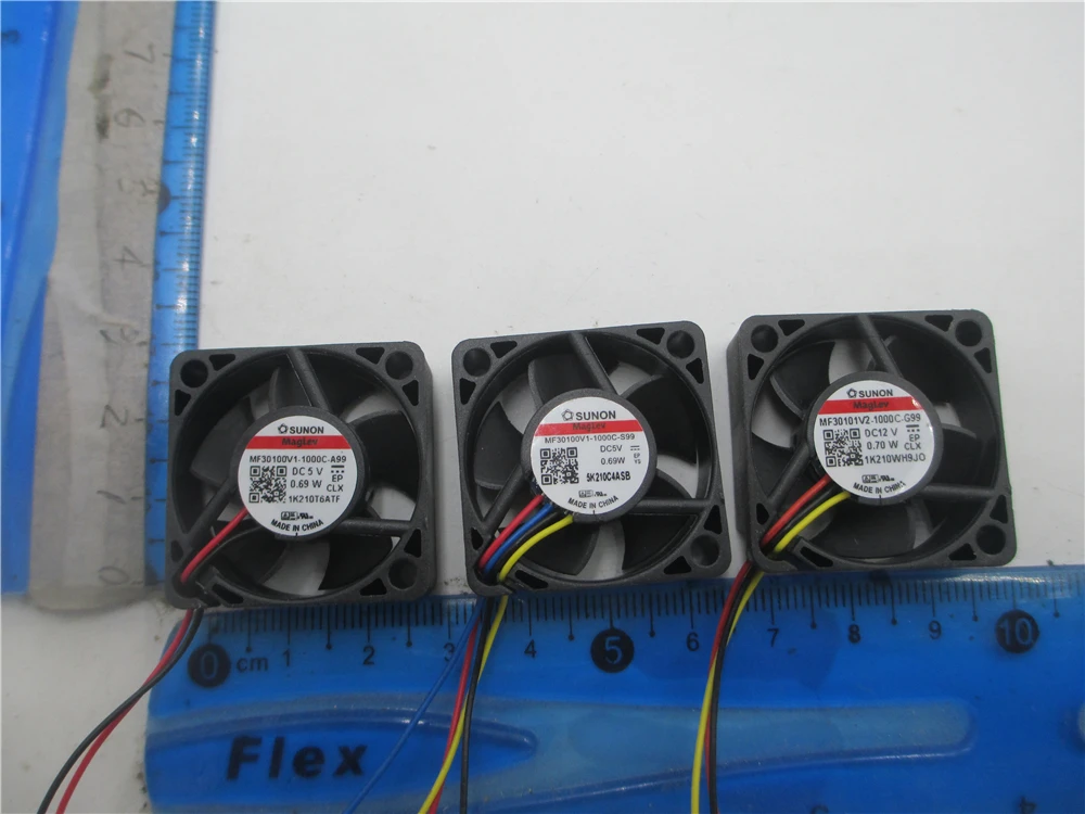 

Освежитель для ноутбука MF30100V1-1000C-A99 5V MF30100V1-1000C-S99 12v 3010 3cm 30x30x10mm