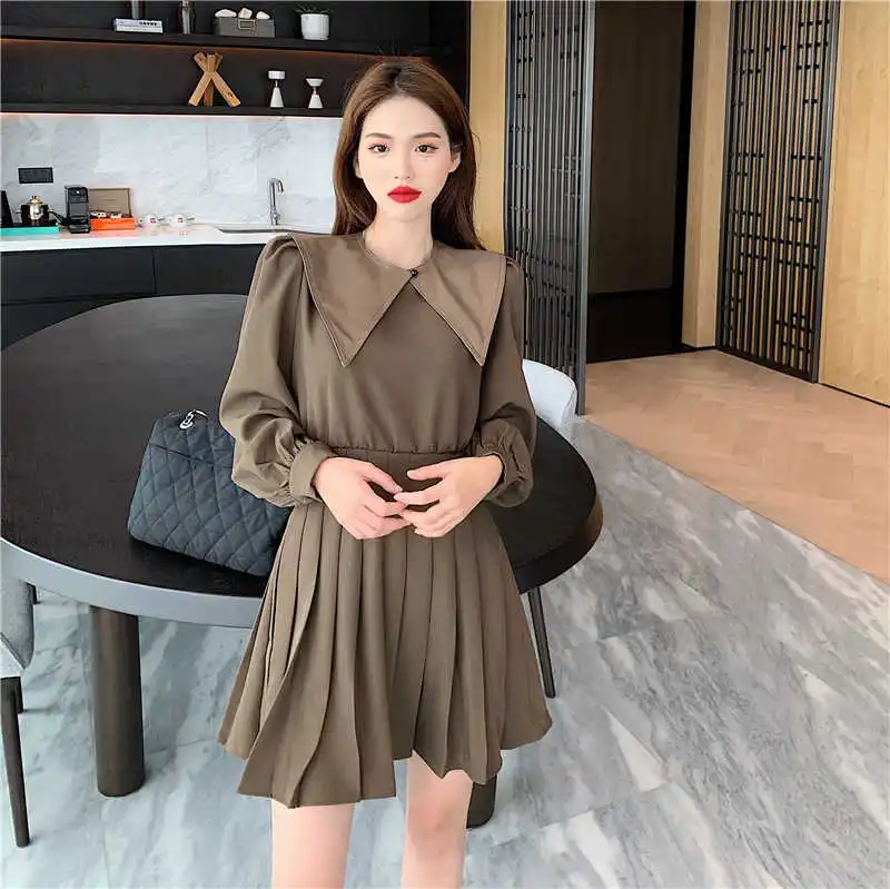 

ICCLEK JXMYY Fall 2020 new French chic fashion A-line temperament waist long sleeve pleated dress + leather collar