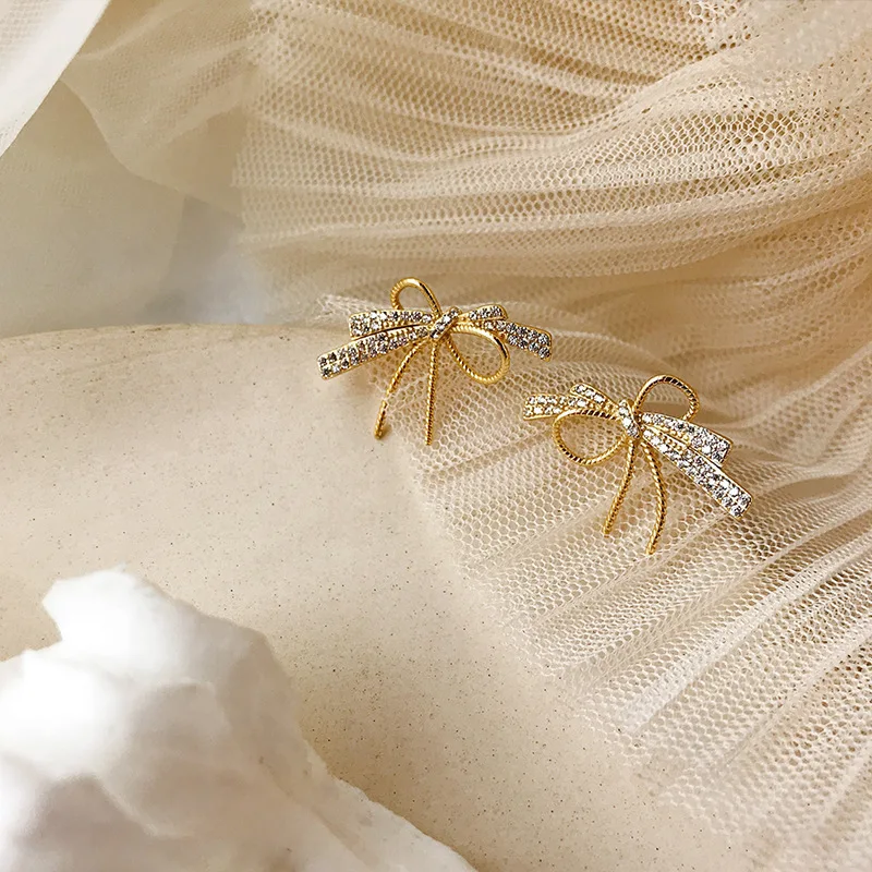 

YAOLOGE Ladies Hypoallergenic 925 Sterling Silver Summer Earrings Fashion Creative Bow Crystal Earrings Wedding Jewelry
