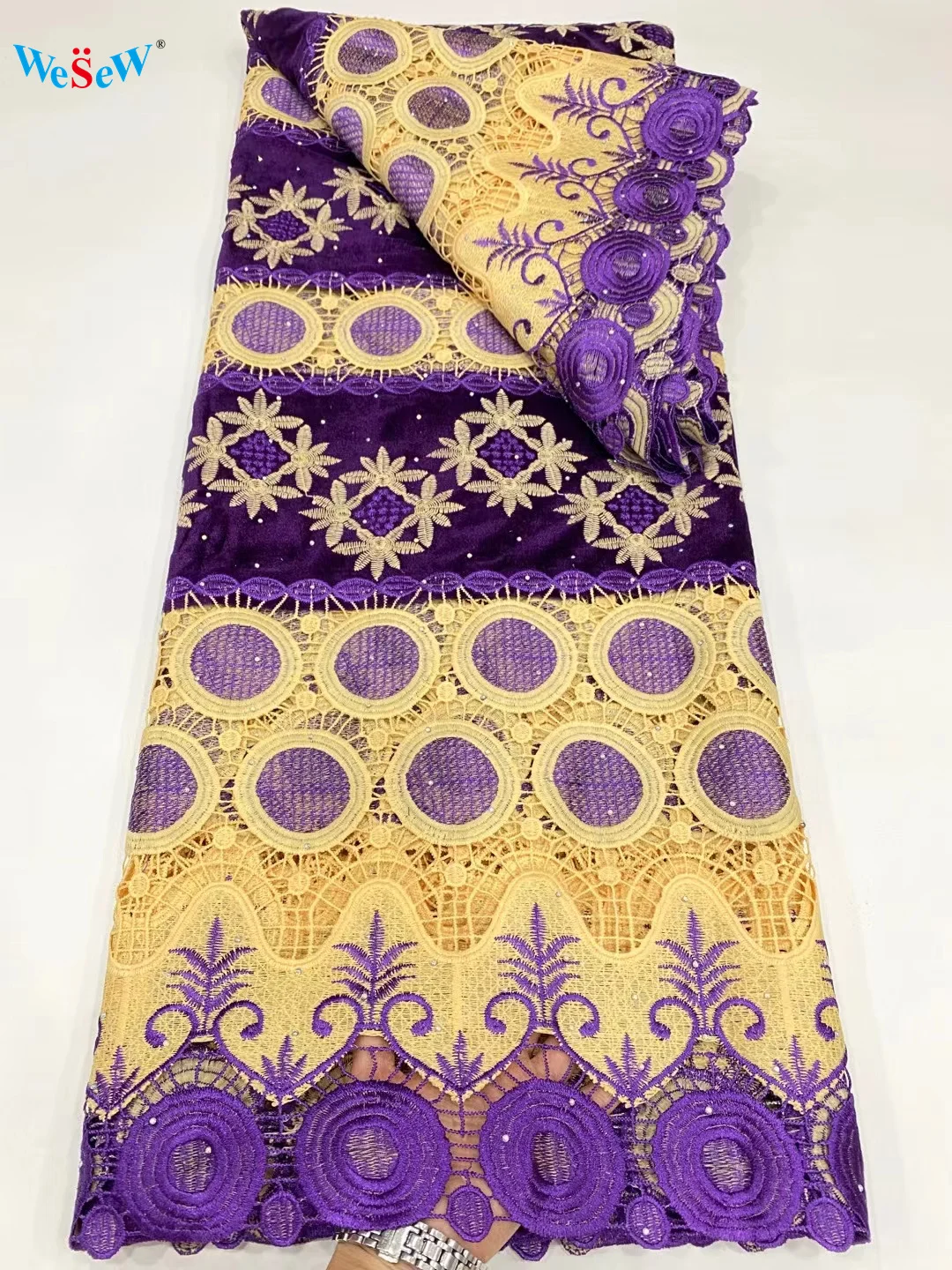

Гипюровая кружевная ткань 2021, новейшие африканские бархатные кружевные ткани для свадебного/церковного/вечернего платья 5 ярдов SDPV04