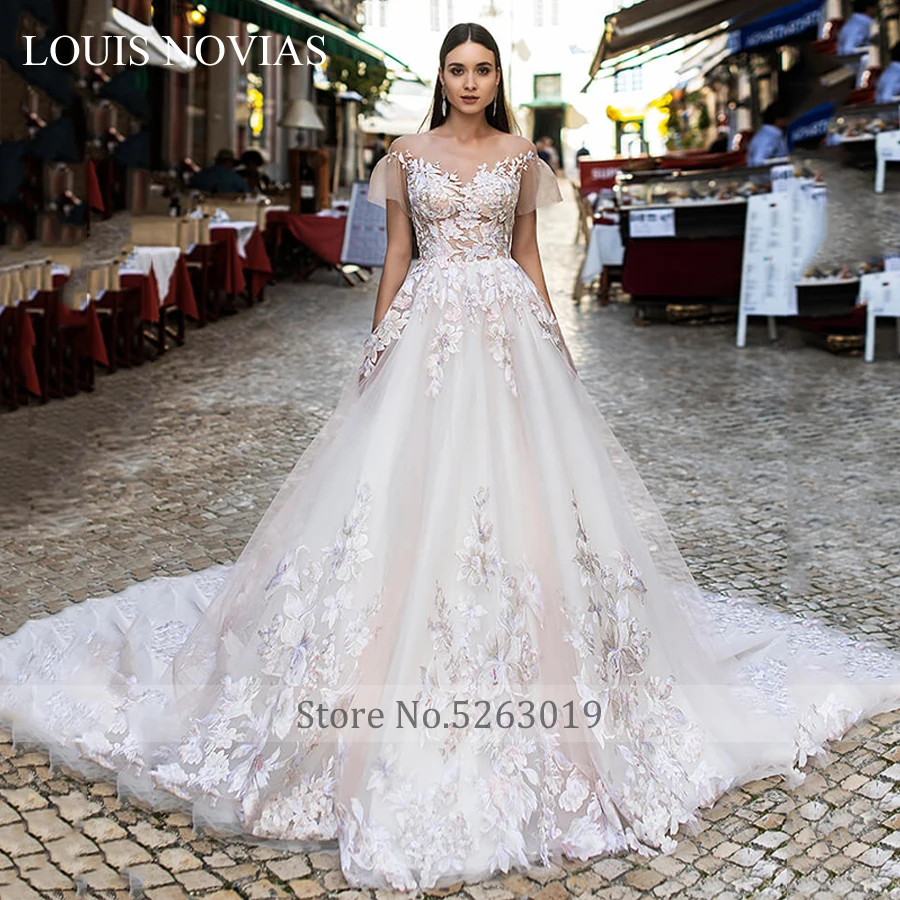 Louis Novias Beach Wedding Dress 2019 New Arrival Invisible Neckline Illusion Backless Embroidered Organza and Tulle Short | Свадьбы и