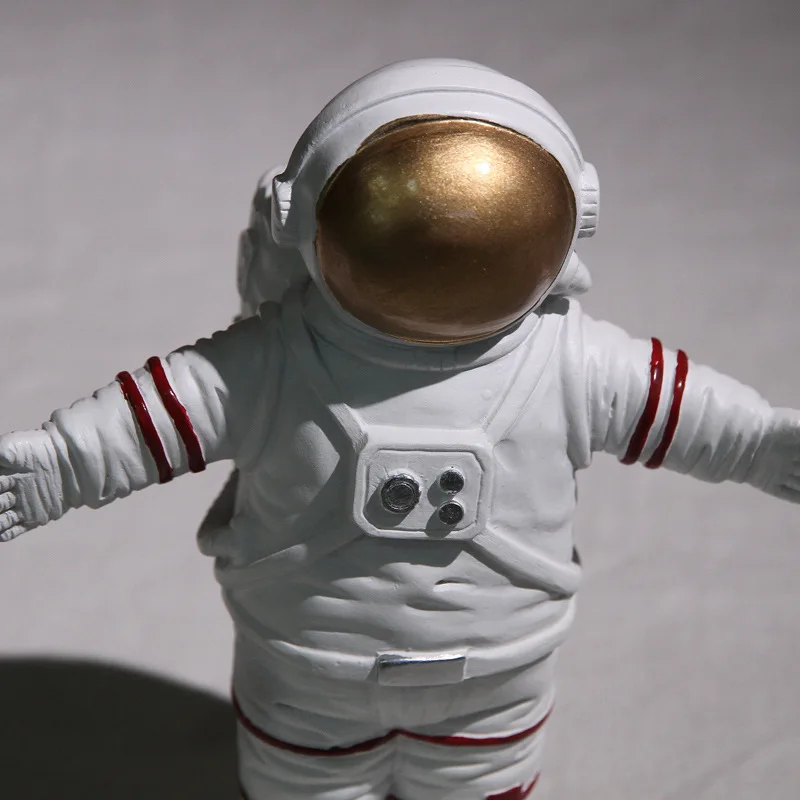 

FUNG Spaceman Ornaments Statue Nordic Astronaut Resin Sculpture Crafts Bedroom Livingroom Figurine Home Decoration Accessories