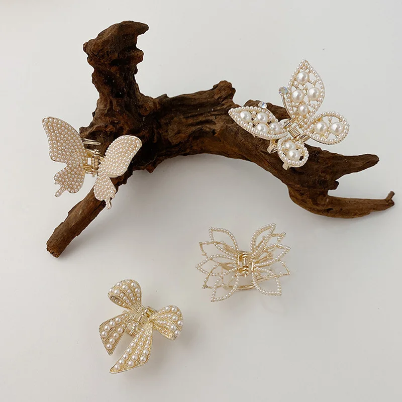 

2021 New Small Butterfly Hair Claw Pearl Sweet Hair Claws Clips Hairpin Cute Alloy Hair Clip For Women Fashion Hair Accessories