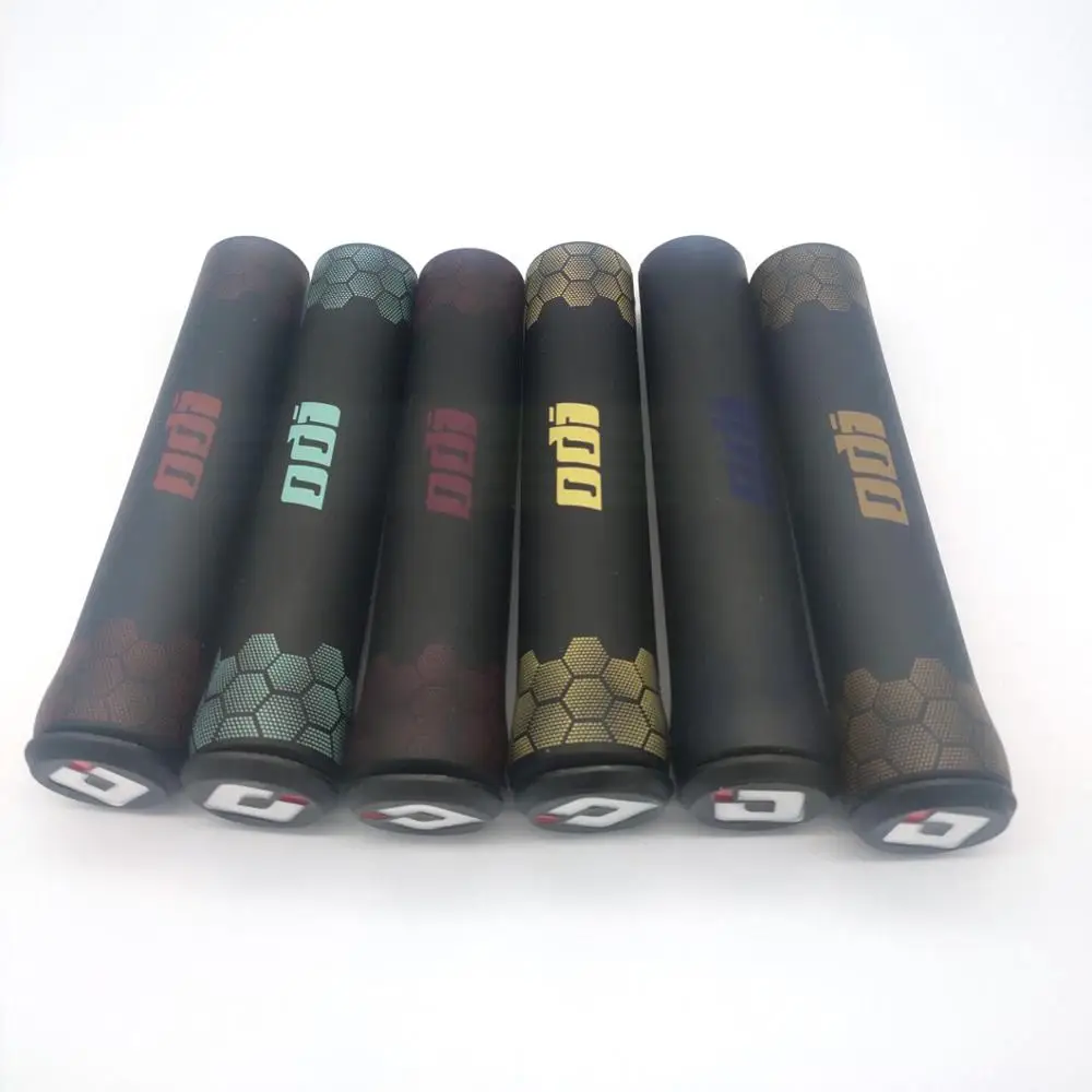 Силиконовый чехол ODI с цветным 3D рисунком складной противоударный для ручки