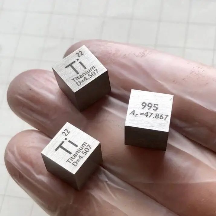 

Титановый металлический куб плотности 10 мм, 99.5% чистый для коллекции элементов