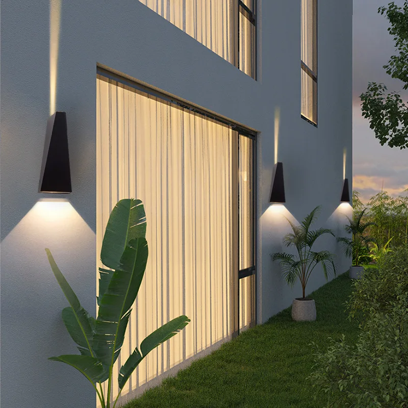 

Corridor aisle wall lamp balcony modern minimalist LED background wall lamp outdoor creative living room bedroom wall lamp