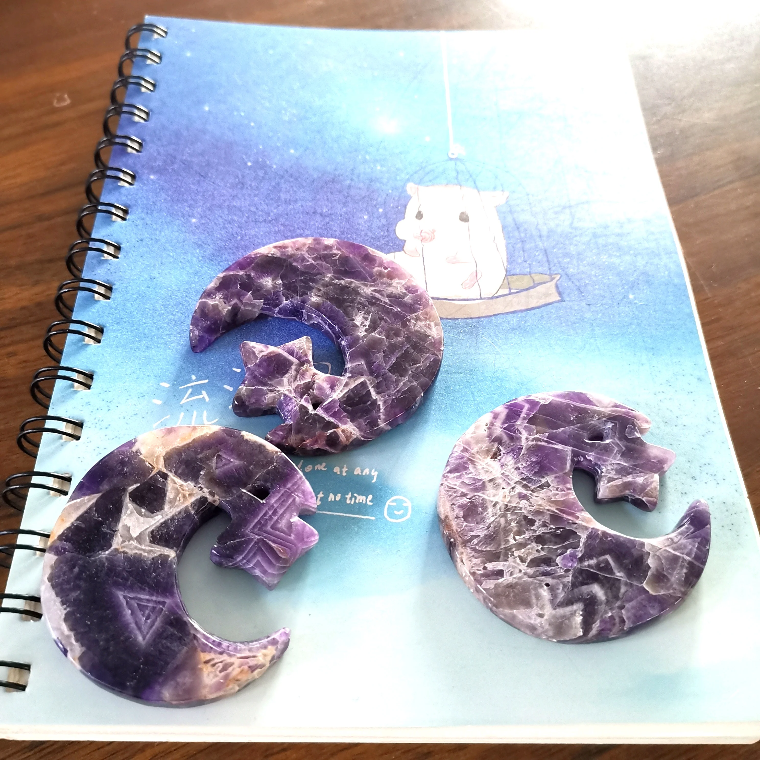 

1pc 30g natural dream amethyst hand carved folk crafts moon star figurine for gifts