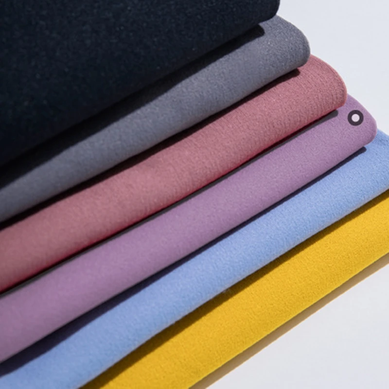 Спортивный топ Wixra для тренажерного зала женский однотонный с перекрестными