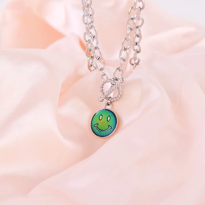 Новое настроение мини-кулон со смайликом ожерелье с контролем температуры