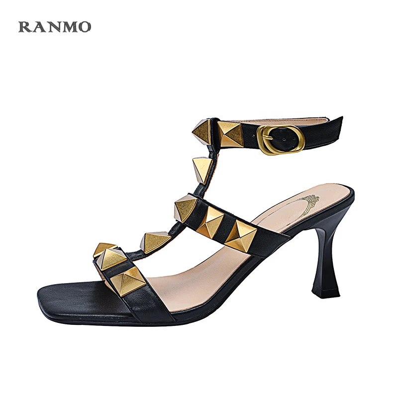 

2021summer new style Roman rivet sandals woman shoes high heels fashion sandals daily commuter shoes leather shoes rivet sandals