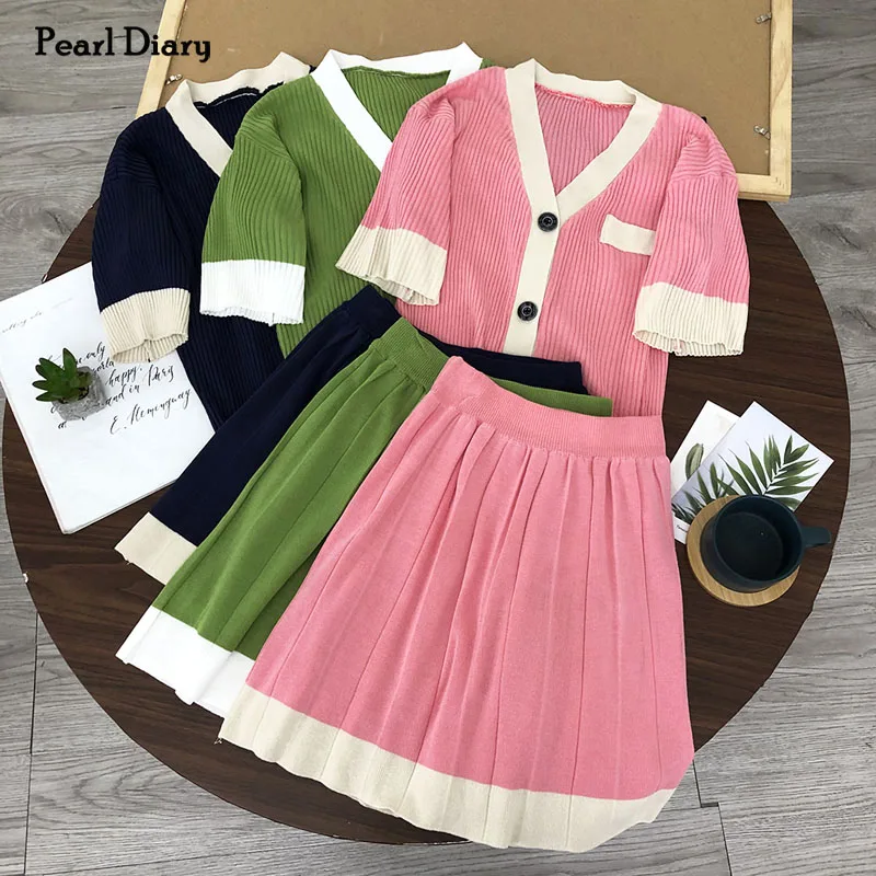 

Pearl Diary Women Knitted Sets V Neck Short Sleeve Cardigan Tops High Waist Pleated Skirt Vintage Sweet Sets Contrast Color Sets