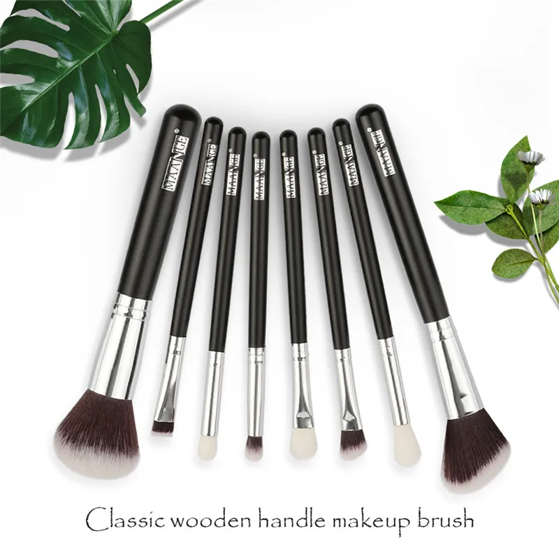 

Make up Brushes Set 8pcs Powder Eye shadow Highlighter Foundation Blend Brand Makeup Brush Cosmetics Tool Maquiagem Beauty Kit