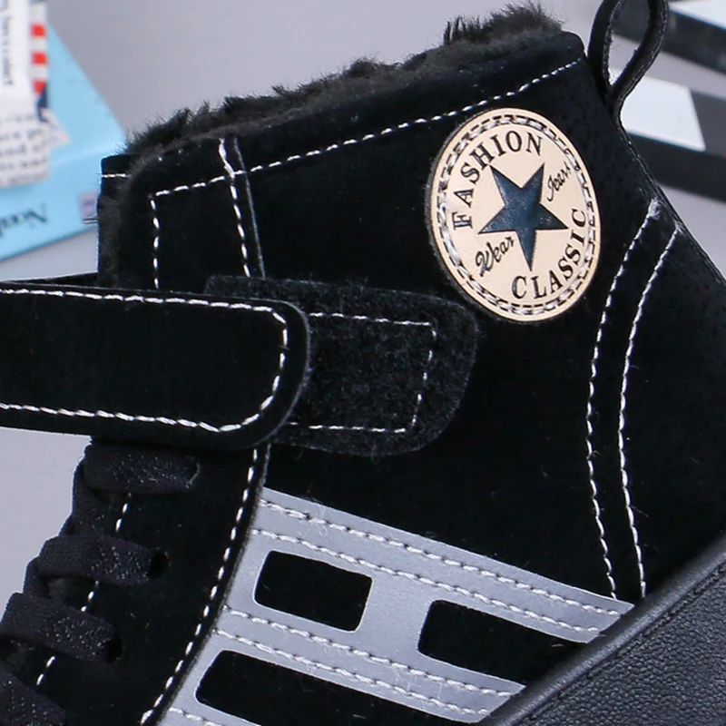 Зимние детские новые модные ботинки с мягкой подошвой на липучке