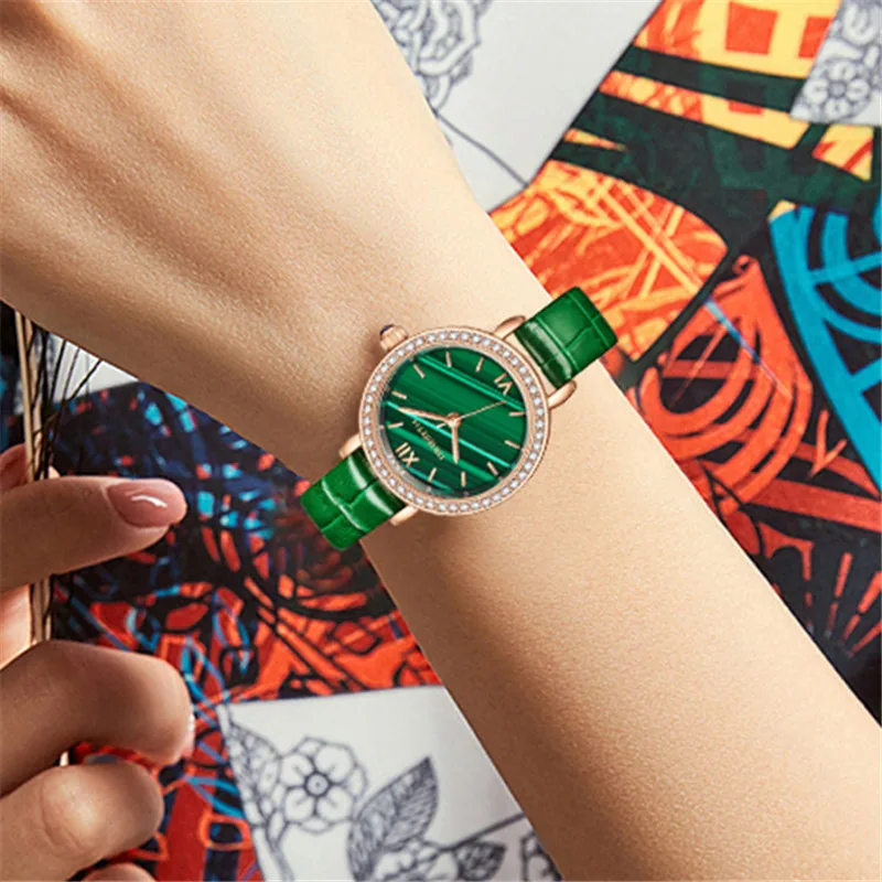 Часы женские водонепроницаемые с кожаным ремешком зеленые | Наручные часы