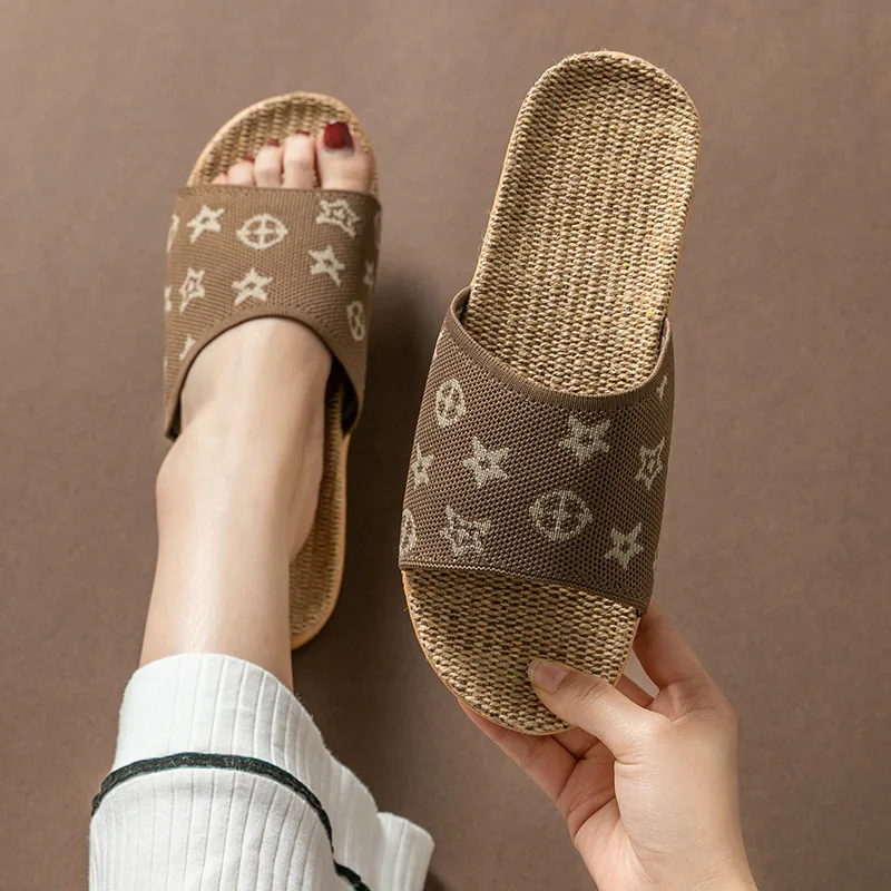 Suihyung-Zapatillas de lino para hombre y mujer, chanclas planas informales de verano, sandalias de Punta abierta, zapatos de Casa antideslizantes para interiores