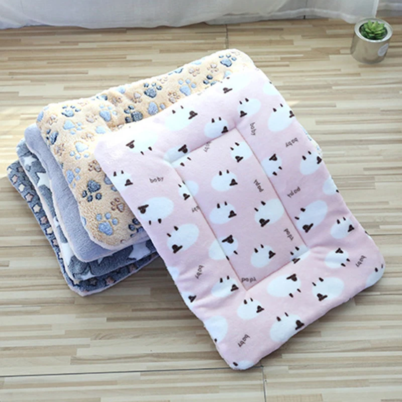 

Cat Dog Pet Mat Coral Fleece Rectangular Thickened Warm Cushion Pet Thickened Pad Blanket Bed Mat Home Portable Washable Rug