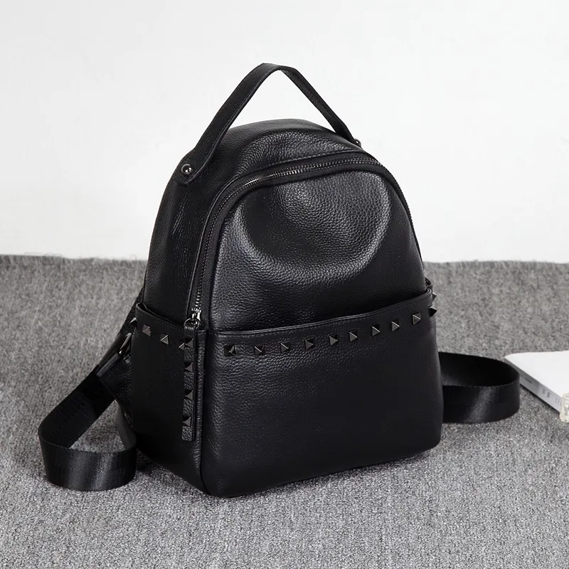 

Genuine Women Brand Backpack Leather Rivet School Bags Mochilas Mochila Feminina Bolsas Mujer Backpack Rugzak Back Pack Bag
