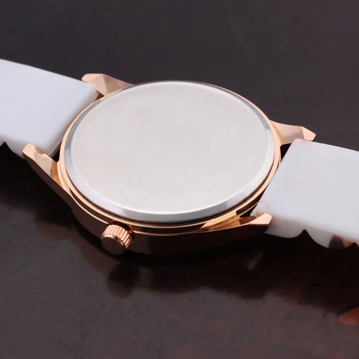Часы женские кварцевые с уникальным дизайном 2022 | Наручные часы