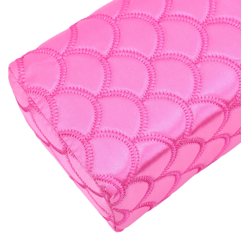 

New Nail Art Cushion Nail Pillow Salon Buffer Holder Fashion Handmade Soft Satin Carpet Armrest Nail Art Accessories Hot Sale