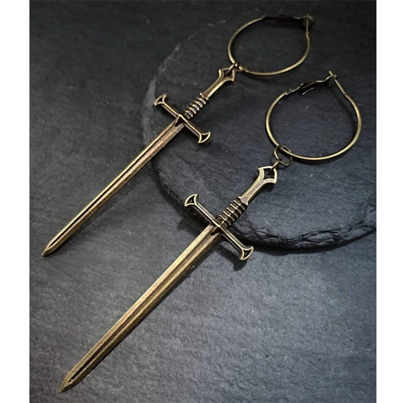 Серьга в виде шпаги серьги с кинжалом готические крутые стиле панк ведьмы воина