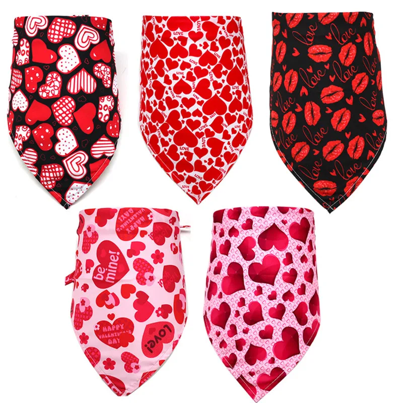 

Cute Valentine's Day Pet Bandanas Collar for Dogs Cats Triangular Bibs Scarf Collar Heart Pattern for Puppy Accessories