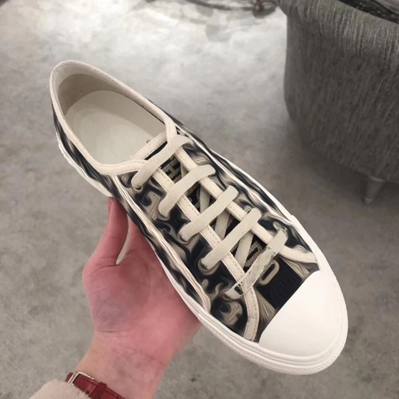 

2021 classic lace round toe casual white shoes embroidered letters canvas single shoes women's sports shoes women's autumn