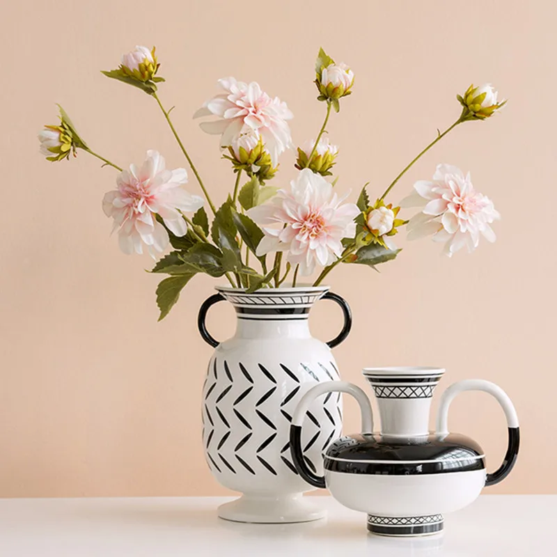 

Ceramics ins Black and White Vase Nordic Creative Modern Simple Living Room Flower Arranging Decor Art&Craft Sculpture X5779