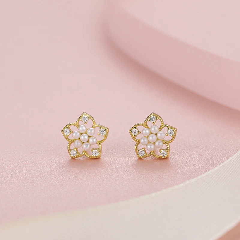 Серьги-гвоздики женские из серебра 925 пробы с искусственным белым жемчугом