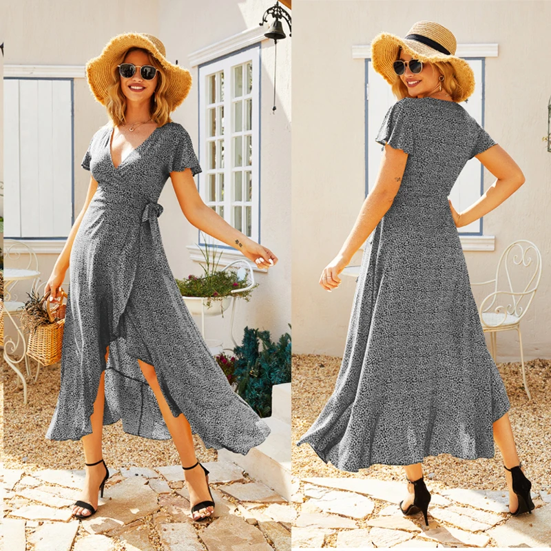 

Женское летнее платье миди с поясом и V-образным вырезом