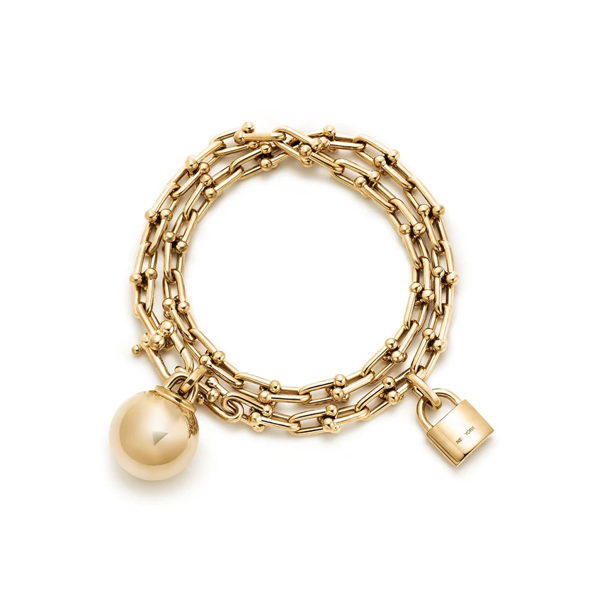 

Anniversary couple hot style package type bracelets sell like hot cakes